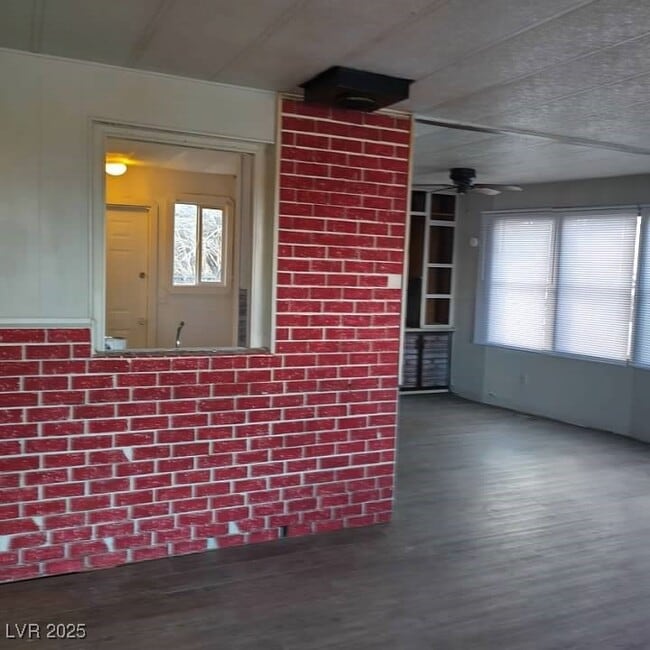 Building Photo - 367 MacFarland Ave