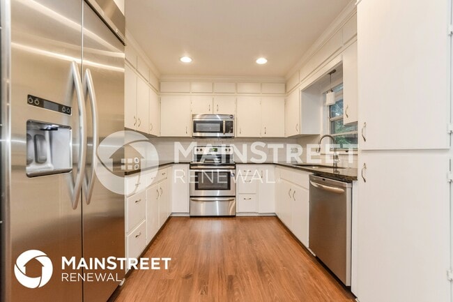 Building Photo - 299 Marjorie Blvd