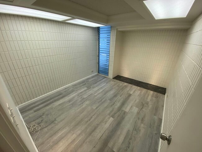 Building Photo - 46-283 Kahuhipa Street