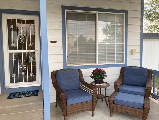 Primary Photo - 289 Lionel Ln