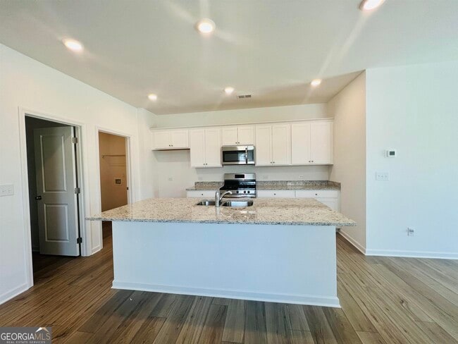 Building Photo - 4005 Berry Farm Ct