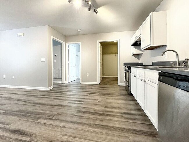 Building Photo - All Electric 1 Bedroom 1 Bathroom in Cartersville