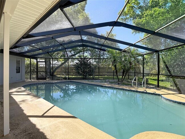 Building Photo - 4072 Belmoor Dr