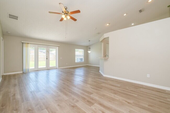 Building Photo - 10408 Hallmark Blvd