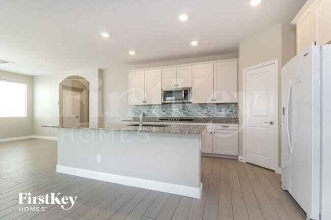 Building Photo - 11460 S Orion Dr