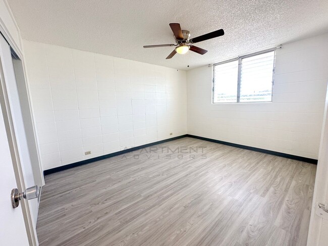 Building Photo - 412 N Kuakini St
