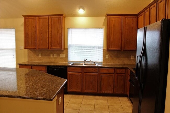 Building Photo - 7827 Iris Glen Ln