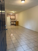Building Photo - 145 Lullwater Dr