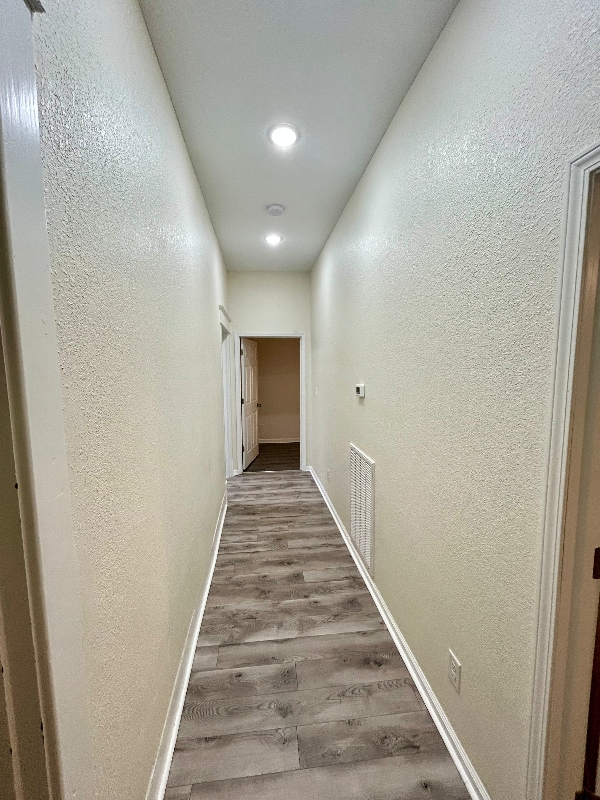 Building Photo - 404 E 18th St