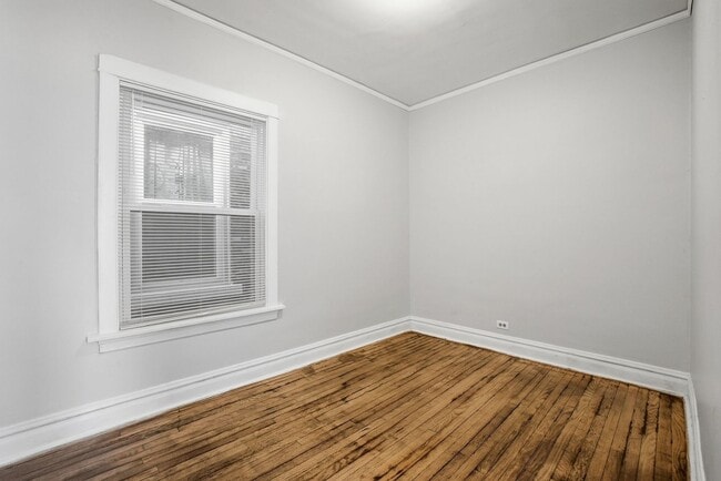 Building Photo - 5919 S Spaulding Ave