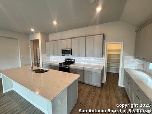 Building Photo - 12067 Pitcher Rd