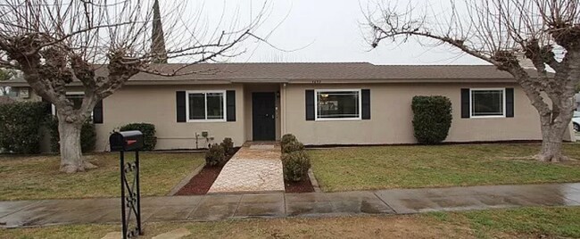 Primary Photo - 4693 E Church Ave