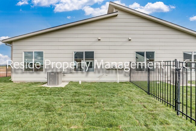 Building Photo - Area151-Arcadia Plan