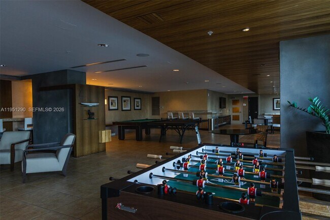 Building Photo - 60 SW 13th St