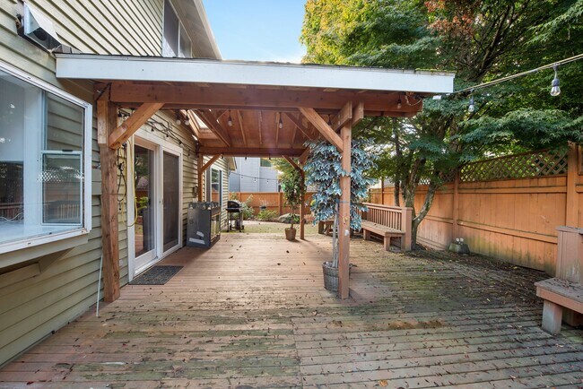 Building Photo - 21439 129th Pl SE