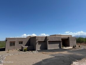 Building Photo - 4440 W Mountain Side Dr