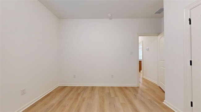 Building Photo - 1023 Pecan Harvest Dr