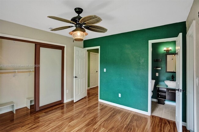 Building Photo - 7245 S Waterway Dr
