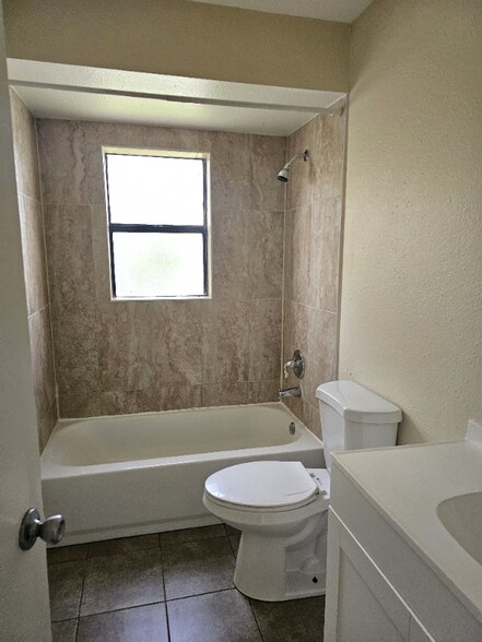 Building Photo - 4030 78th Ave N