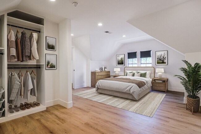 Building Photo - Chic Fully Renovated Luxury Home in the Burbank Hills!