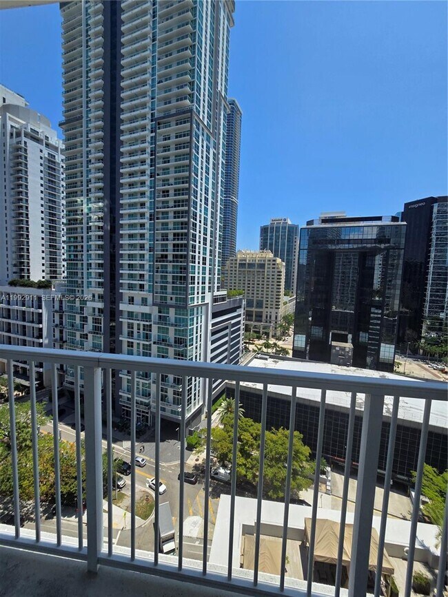 Building Photo - 1250 S Miami Ave