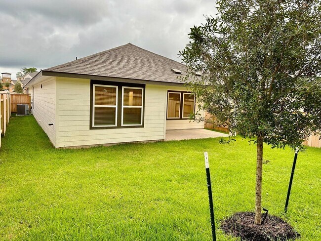 Building Photo - 1729 Succotash Oak Ct