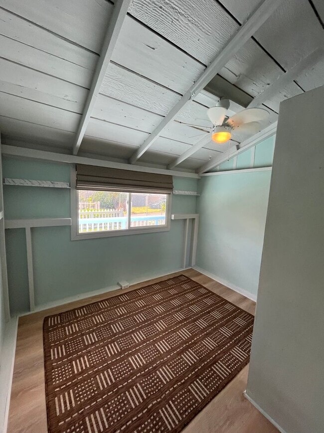 Building Photo - Beach Cottage Close to the Ocean