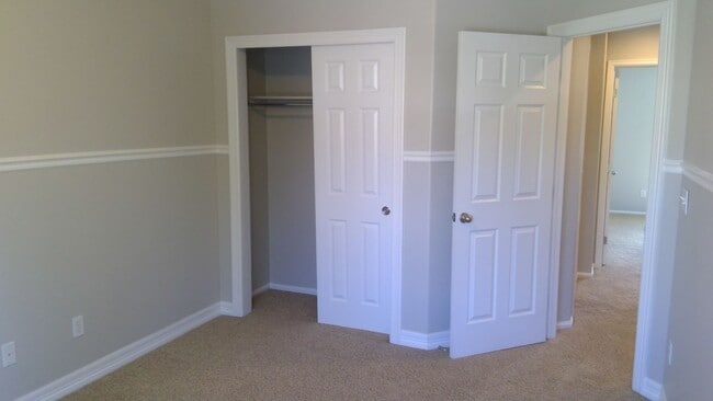 Building Photo - Single family 4 bed 3 bath for rent