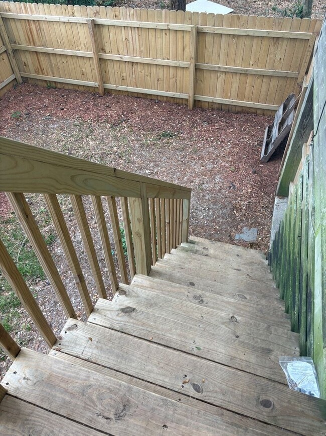 Building Photo - 105 Lenwood Ct