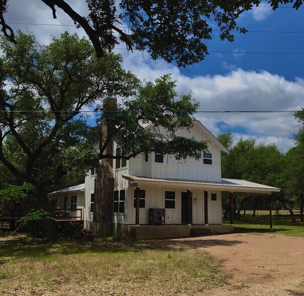Building Photo - 111 Smokey River N
