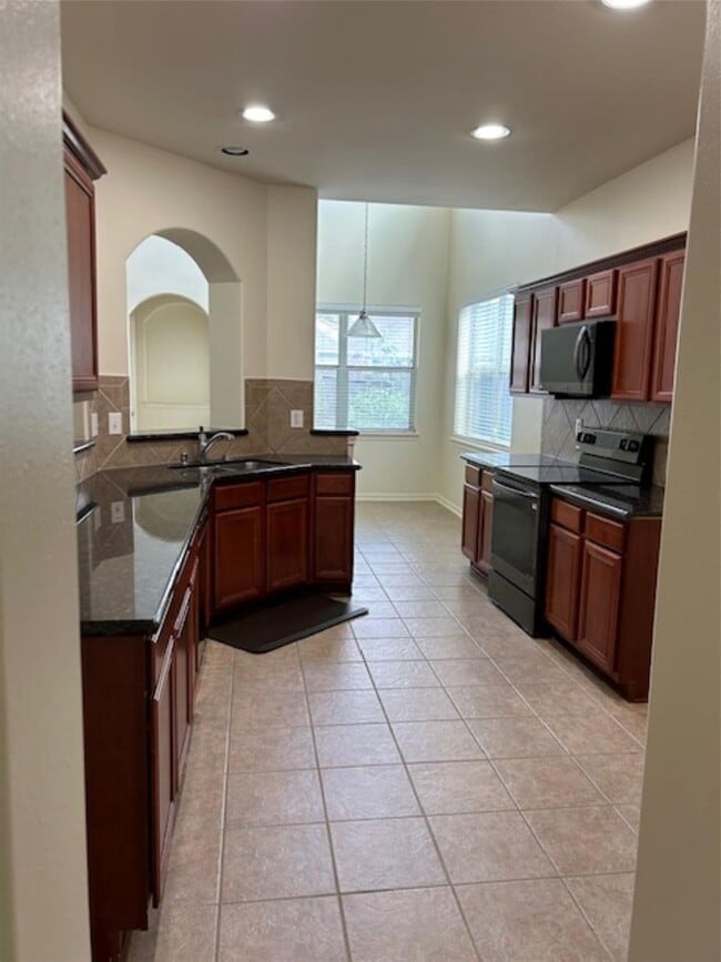 Building Photo - 13046 Echo Landing Dr