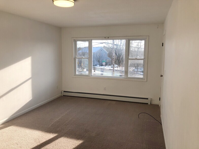 Building Photo - 49 VT-15