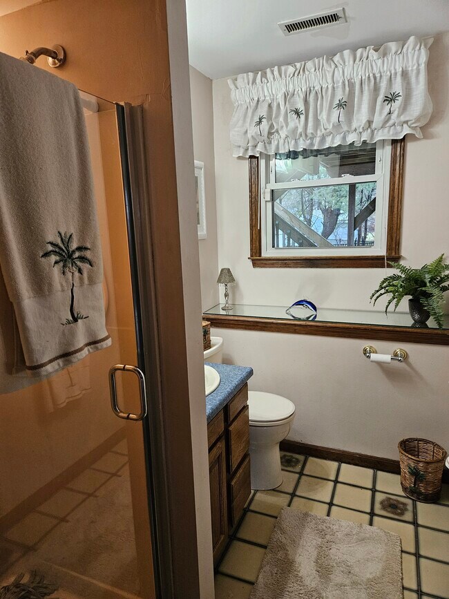 Building Photo - 9 Baxter Cir