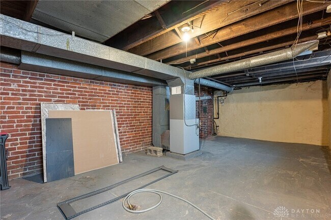 Building Photo - 558 Wyoming St