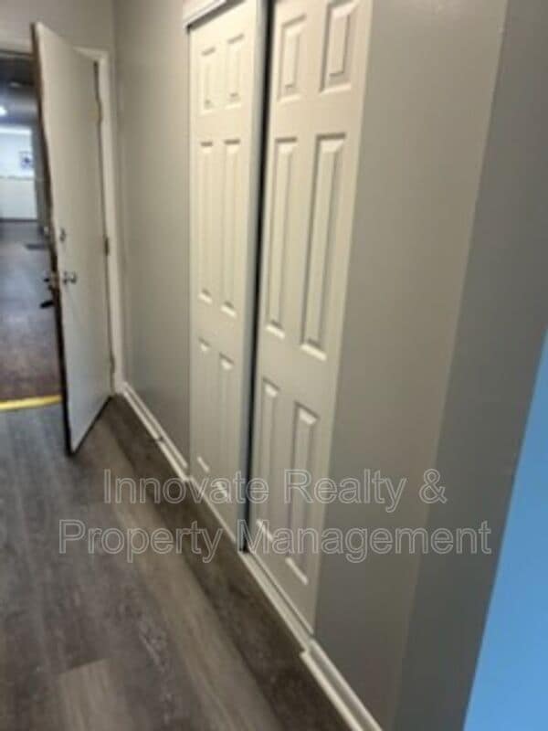 Building Photo - 29 Logan Ave