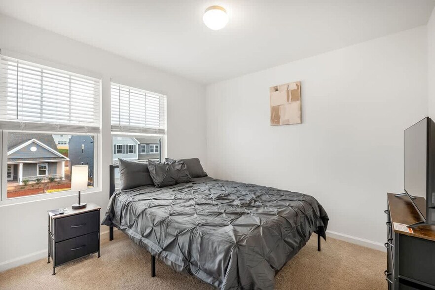 Building Photo - 3107 Highlander Pt