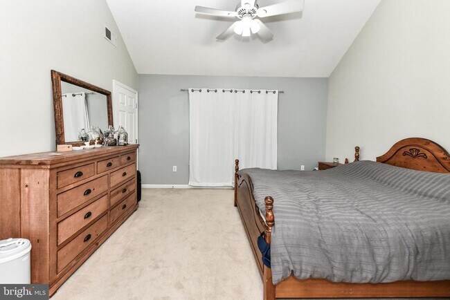 Building Photo - 6109 Madison Crest Ct