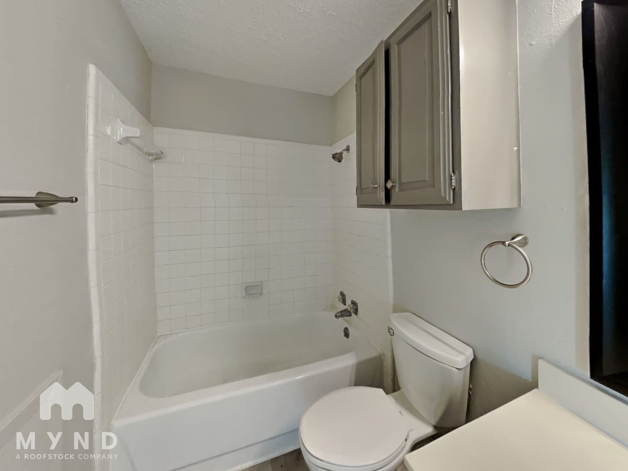 Building Photo - 9723 Summerwood Cir