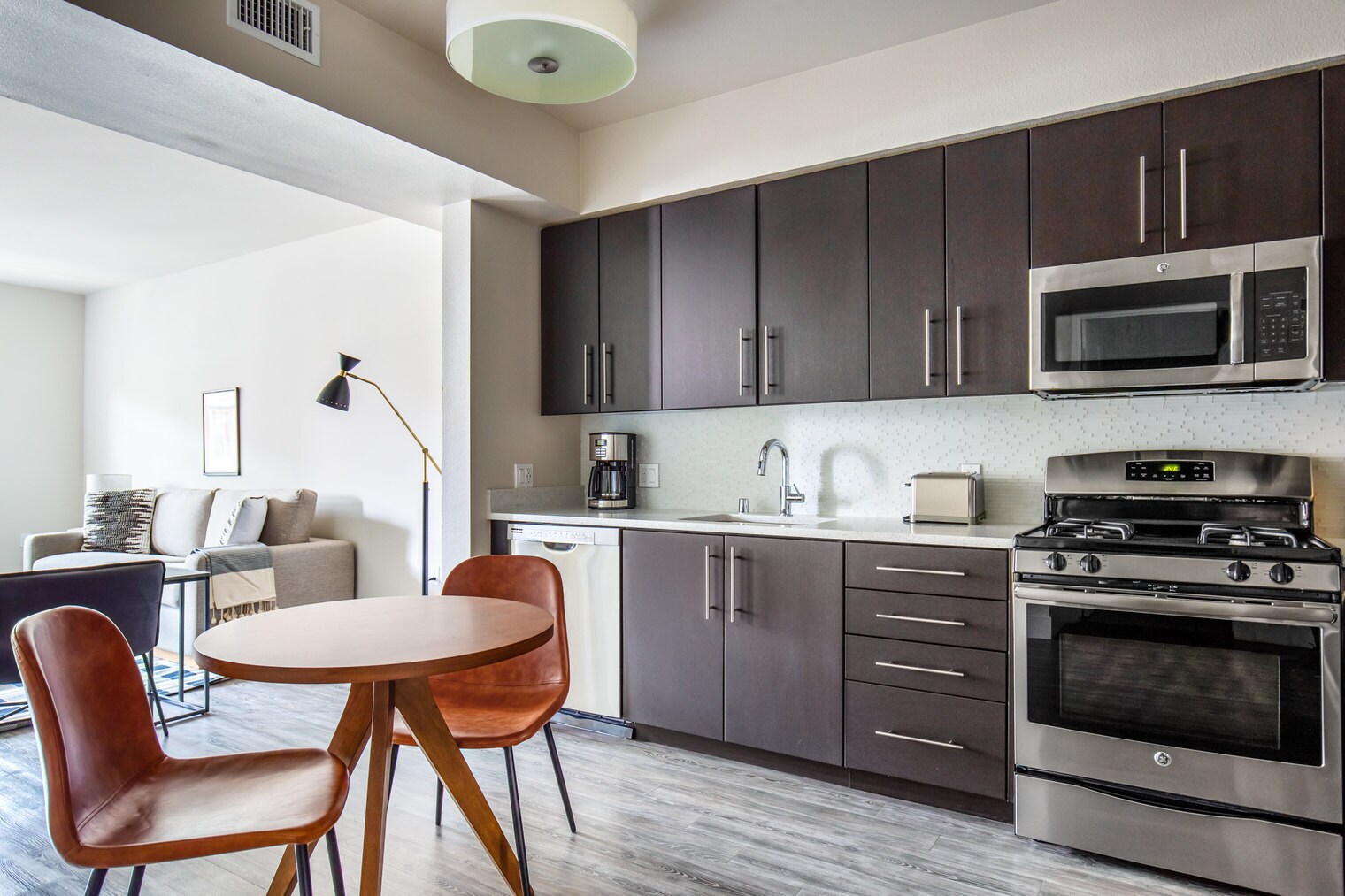 Building Photo - 299 Franklin St