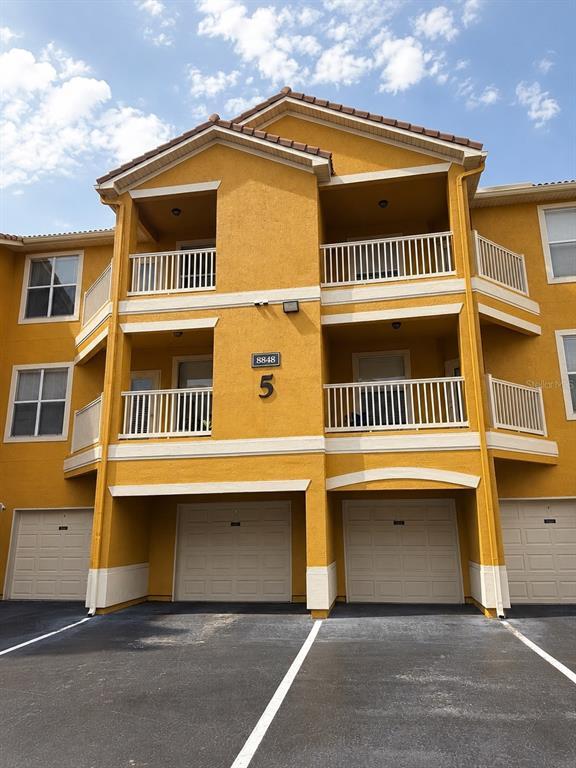 Building Photo - 8848 Villa View Cir