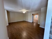Building Photo - 1804/1806 Cedar Shoals Dr