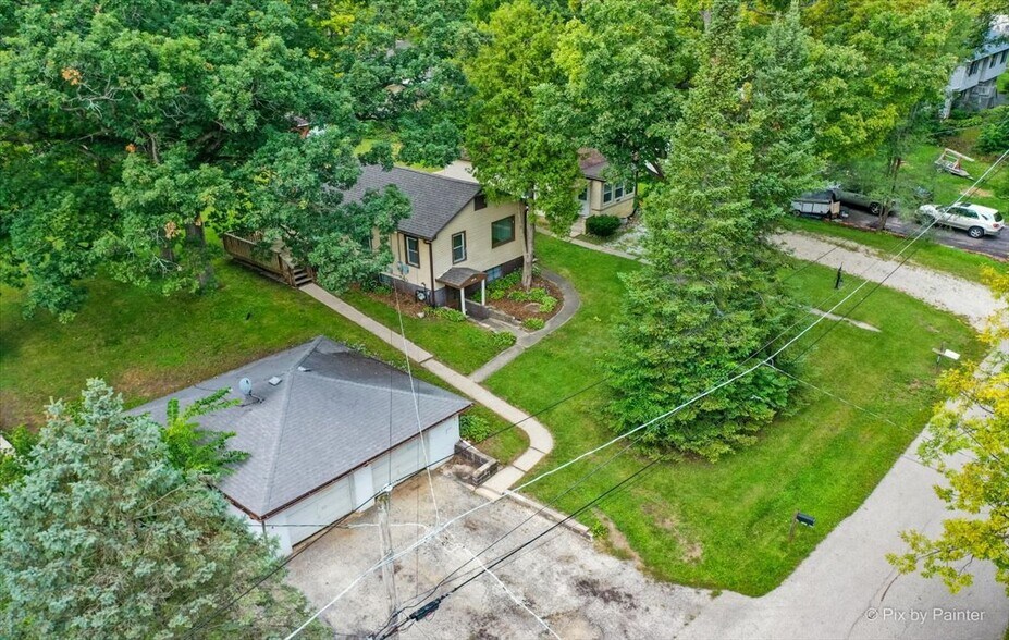Aerial - 6425 Maple Ave