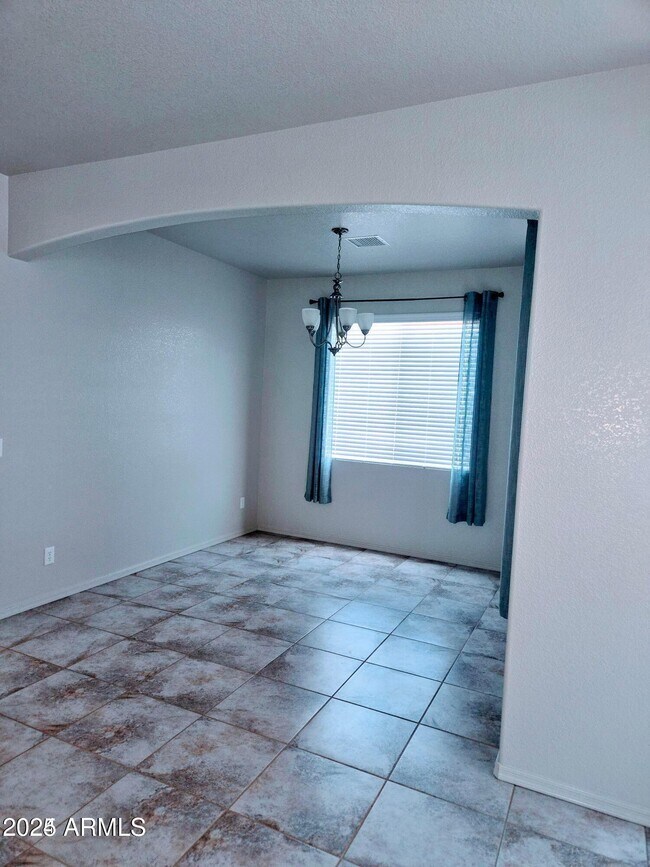 Building Photo - 1181 Barnes Dr