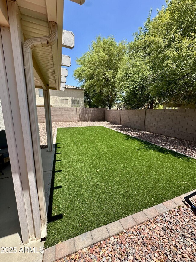 Building Photo - 6425 S Kimberlee Way