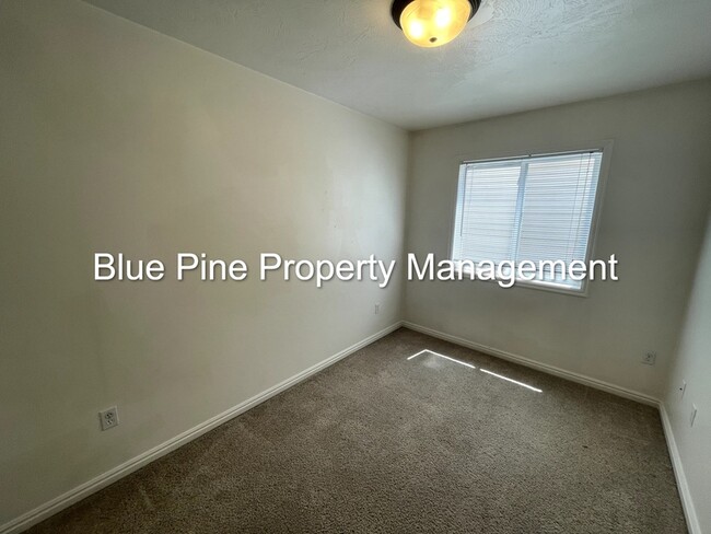 Building Photo - 3156 Chasewood Dr