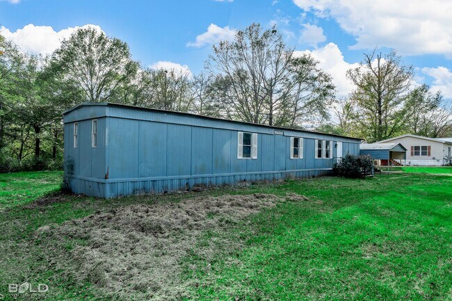 Building Photo - 435 Dixie Lake Rd