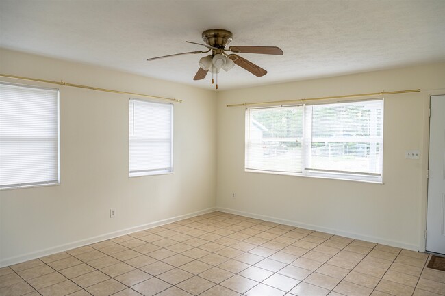 Building Photo - 3422 Orlando Dr