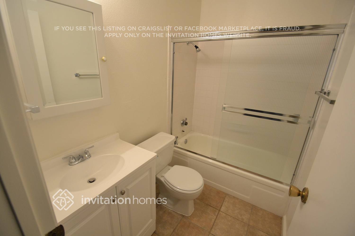 Building Photo - 1542 Claremont Dr