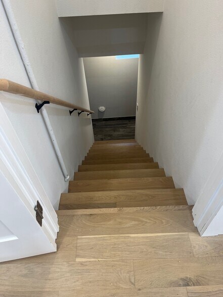 Stairs down to basement - 636 NE Prescott St