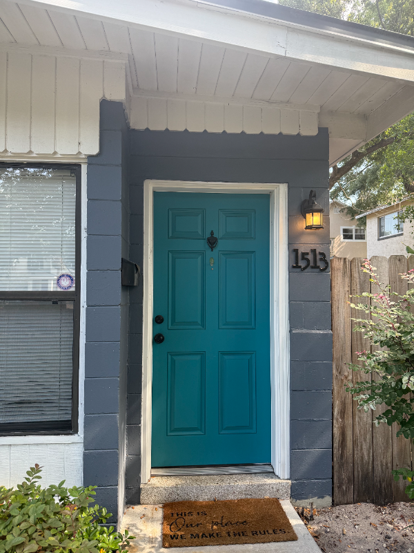 Building Photo - 1513 E Kaley St